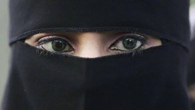 burqa woman