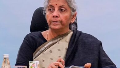 sitharaman पर FIR